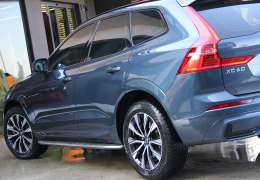 2022 VOLVO XC60 PLUSDARK+YANBASAMK İÇ TABA RENK
