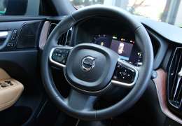 2022 VOLVO XC60 PLUSDARK+YANBASAMK İÇ TABA RENK