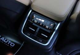 2022 VOLVO XC60 PLUSDARK+YANBASAMK İÇ TABA RENK