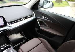 2024 BMW İX1 TABA DERİ KOLTUK+HAFIZA+NAVG+20KDV